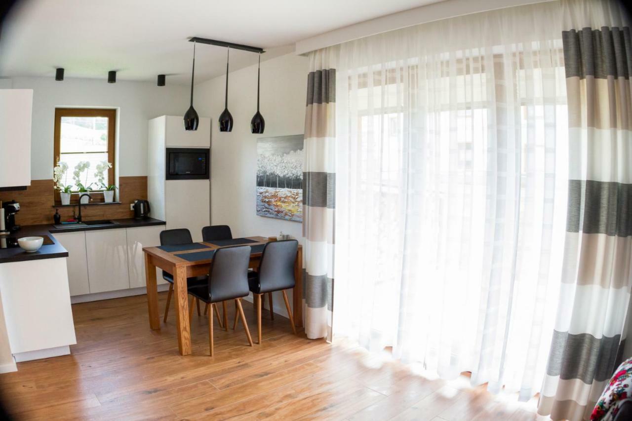 Goralka Apartment *